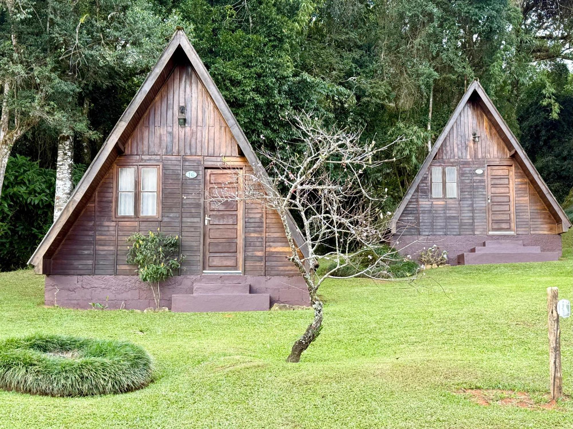 Pousada Aldeias Do Paraiso Монтейру-Лобату Экстерьер фото