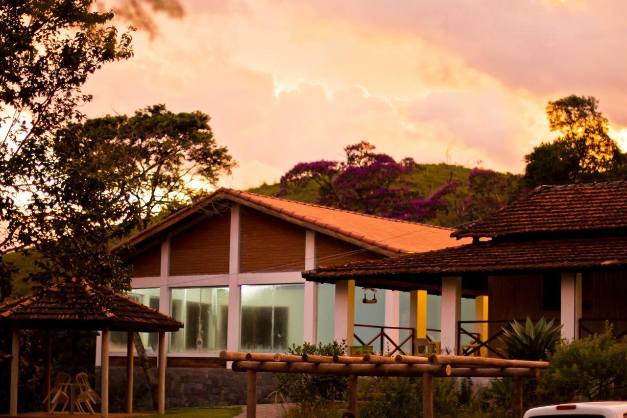 Pousada Aldeias Do Paraiso Монтейру-Лобату Экстерьер фото